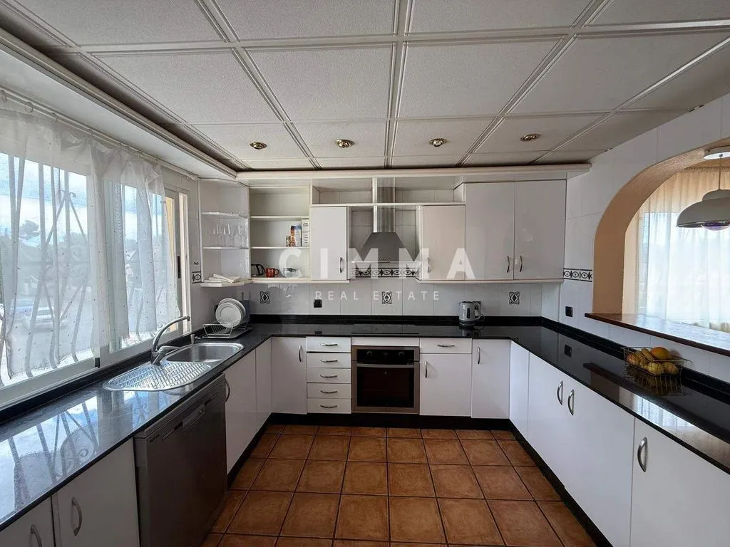 Köök - Five-Bedroom Chalet with Large Plot in La Nucía