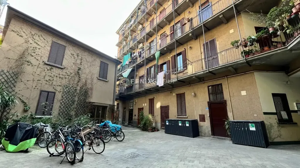 Aed - Bright Bilocale with Balcony in Milan