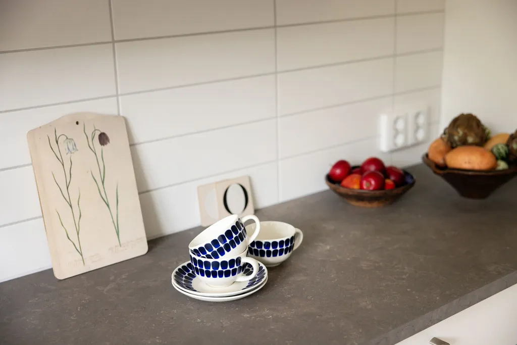 Köök - Charming 2-Bedroom with Balcony in Årsta