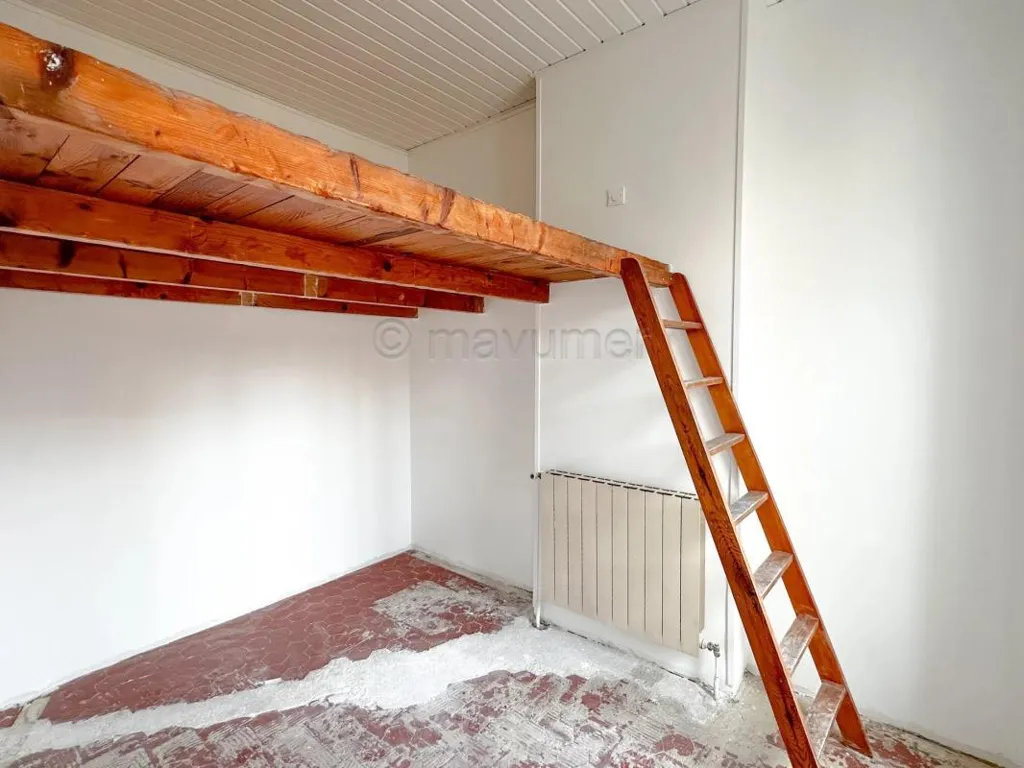 Rooms - Duplex Flat with Balconies in Marseille