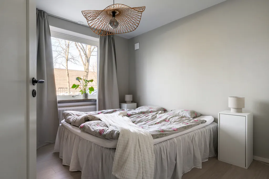 Bedrooms - Modern Studio Flat with Park View in Gothenburg