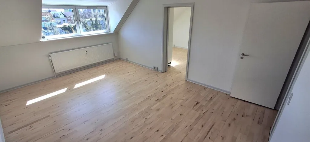 Stanze - 3-Bedroom Flat with Pets Allowed in Frederikshavn