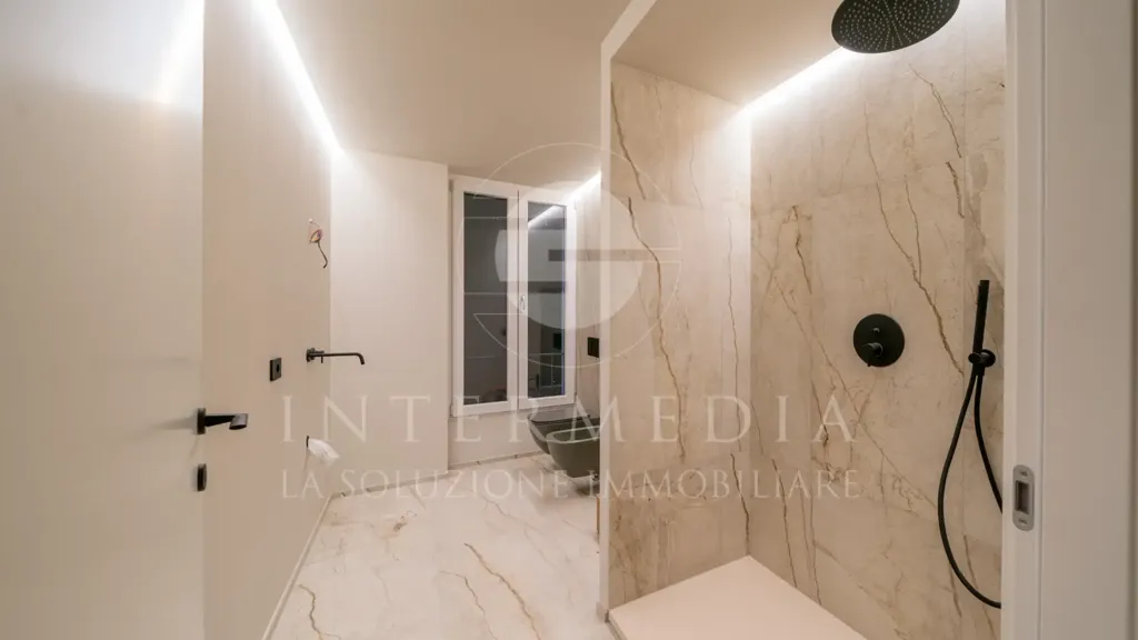 Vannitoad - Rusticated Flat with Balcony in Brescia