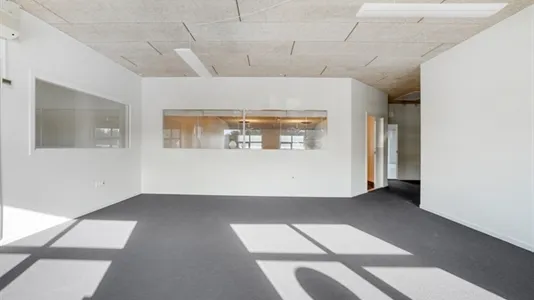 Office - Modern Office with Reception in Odense SØ
