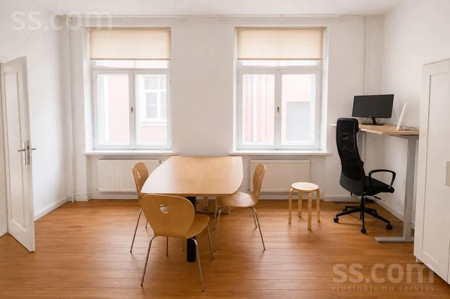 Kabinet - Compact 2-Bedroom Flat in Vecrīga Centre