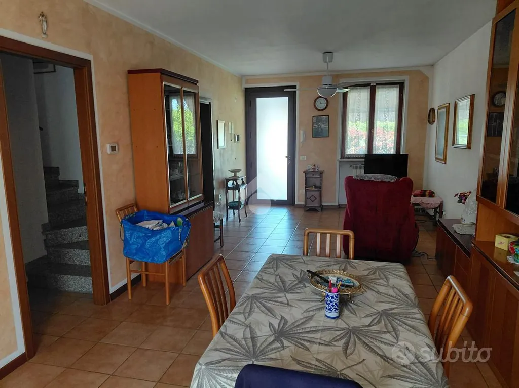 Appartement 3 pièces à IT