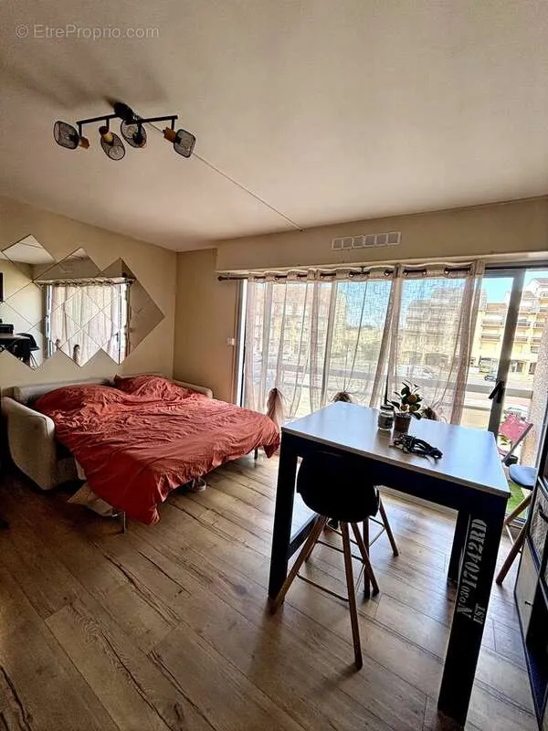 Appartement 1 pièces à Camiers