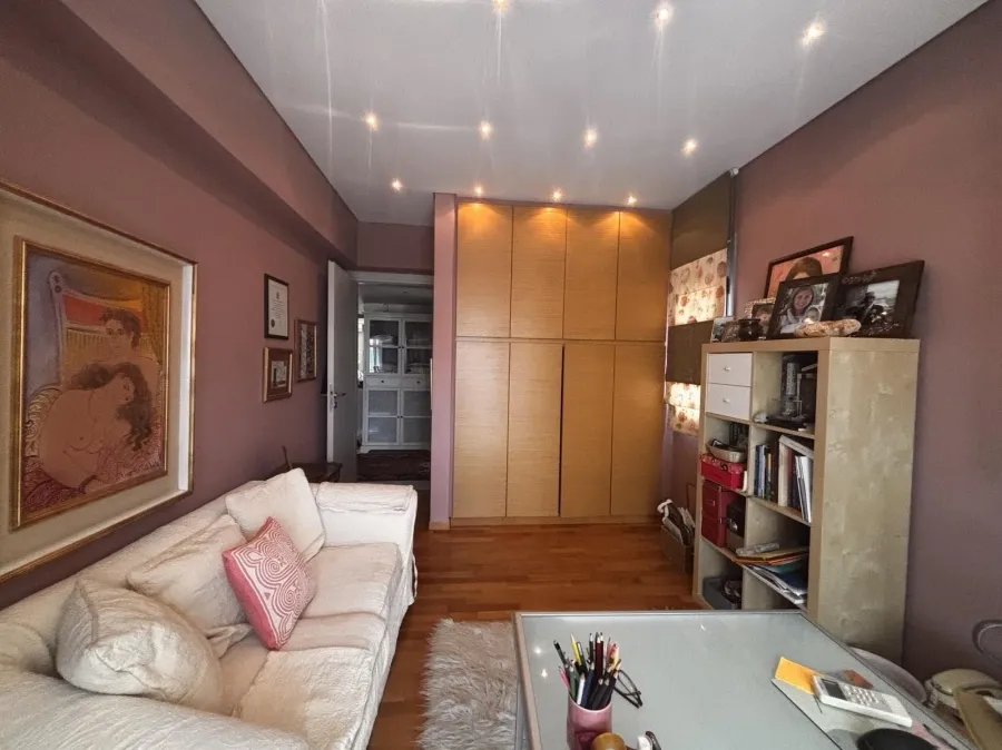 5-room house in GR