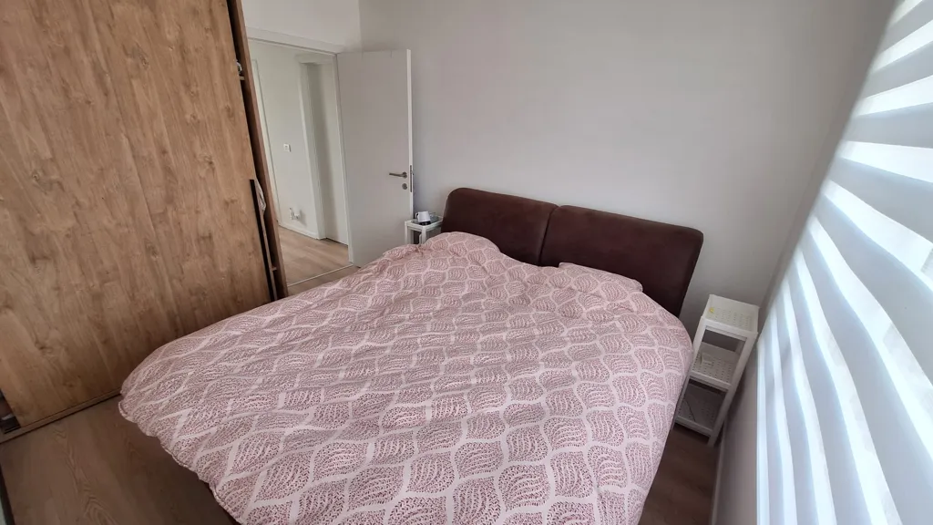 Chambres - Maison Énergétique avec Terrasse à Roeselare