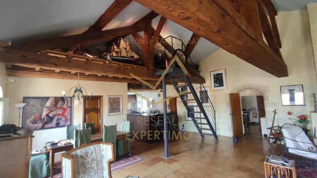 Elutuba - Luxury Apartment with Panoramic View in Avignon