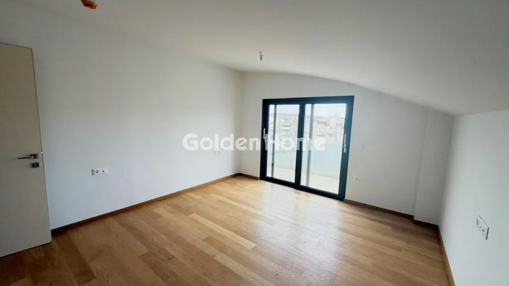 Toad - Modern Penthouse with Unobstructed View in Chalandri Centre