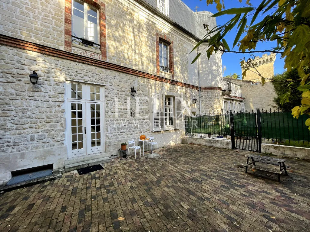 Aed - Duplex Flat with Stone Features in Le Pecq