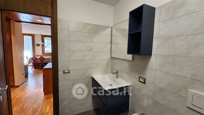 Vannitoad - Central Bormio Apartment with Balcony