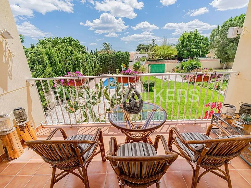 Terrasse - Mediterranean Villa with Pool in Mutxamel