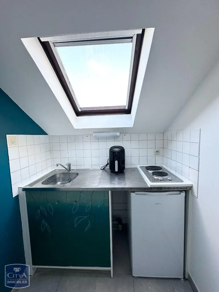 Köök - Studio Apartment with River View in Alençon