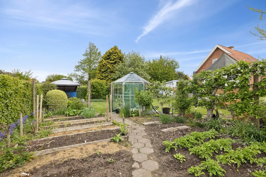 Garden - Rustic Villa with Garden in Viborg