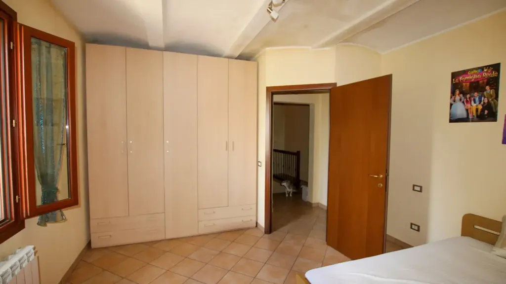 Chambres - Villa with Garden in Concordia Sulla Secchia