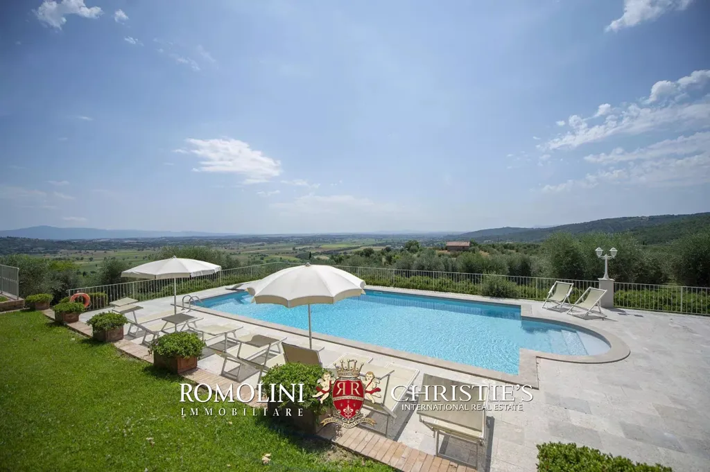 Pool - Villa with Pool and Olive Grove in Sinalunga, Tuscany