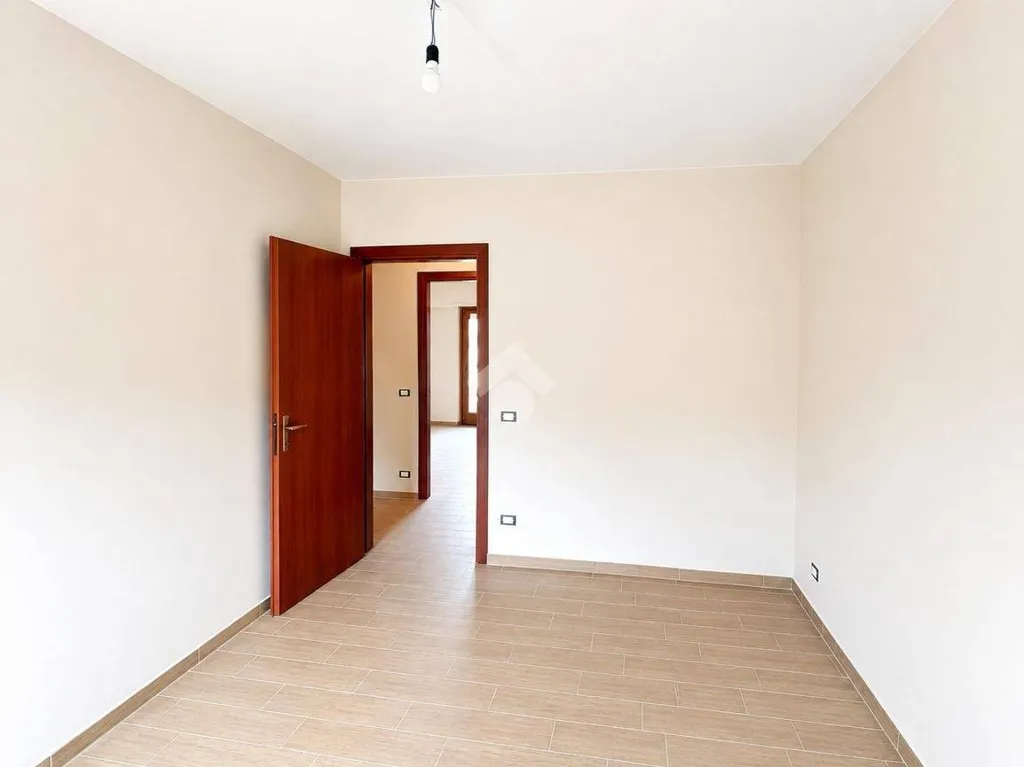 Stanze - Apartment with Balcony in Fondi