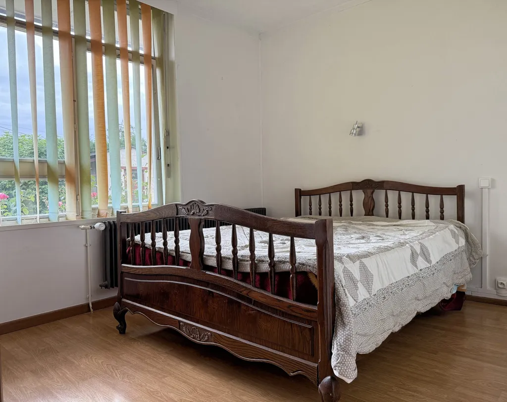 Chambres - Maison avec Jardin et Garage à Ezy-sur-Eure