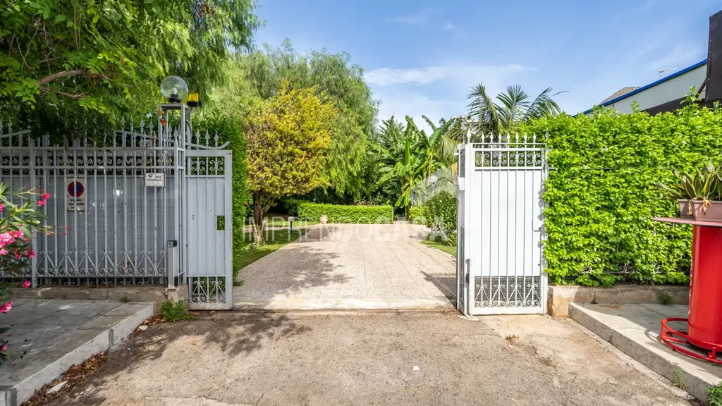Extérieur - Villa with Private Garden in Mondello, Palermo