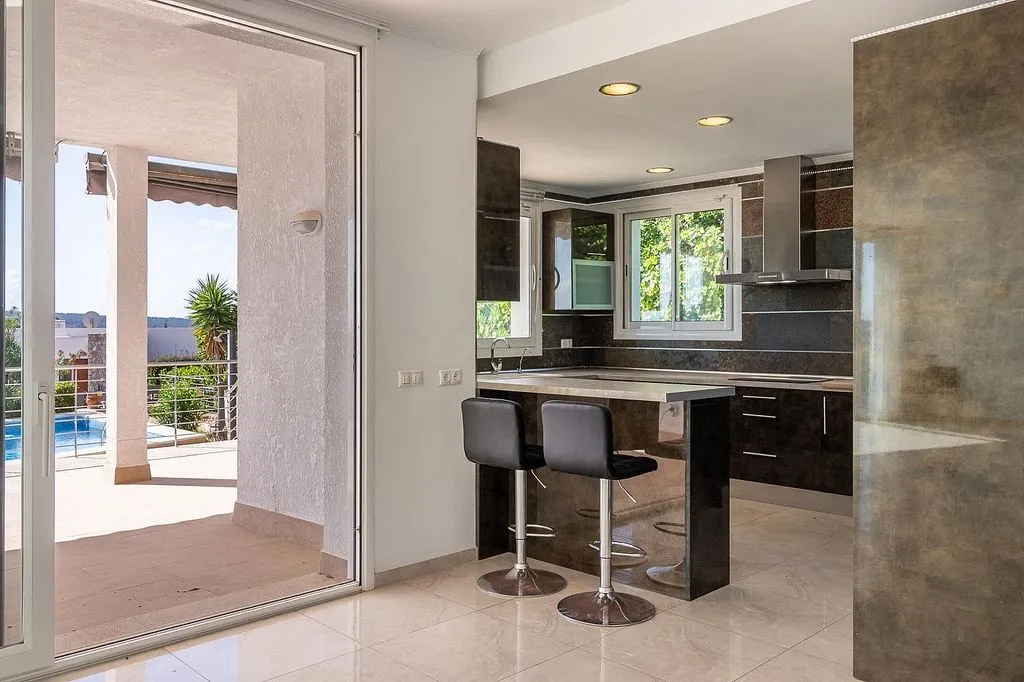 Cuisine - Chalet with Pool and Terraces in Santa Ponsa