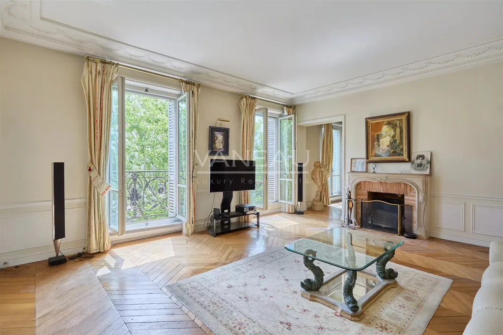 Soggiorno - 4-Room Parisian Apartment with Seine View