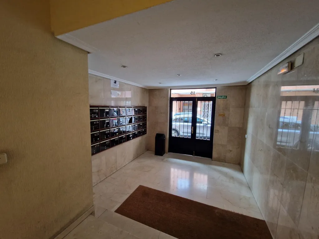 Esik - Furnished Flat with Balcony in Las Rozas