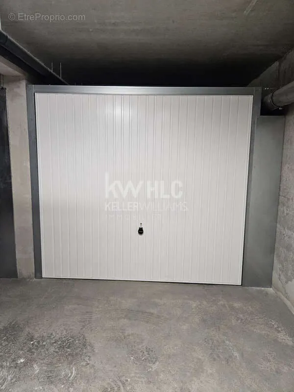 Garaaž - Garage in Recent Residence, Antibes
