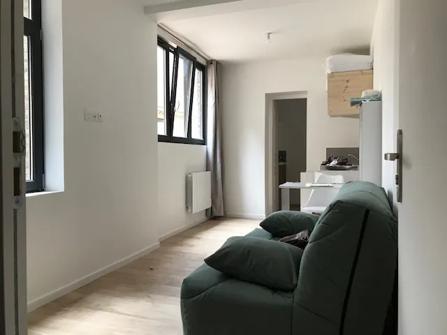 Elutuba - Studio with Terrace in Amiens Sud