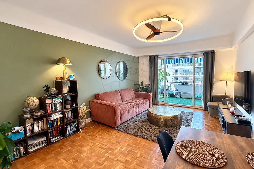 Soggiorno - 3-Bedroom Apartment with Sea View in Nice