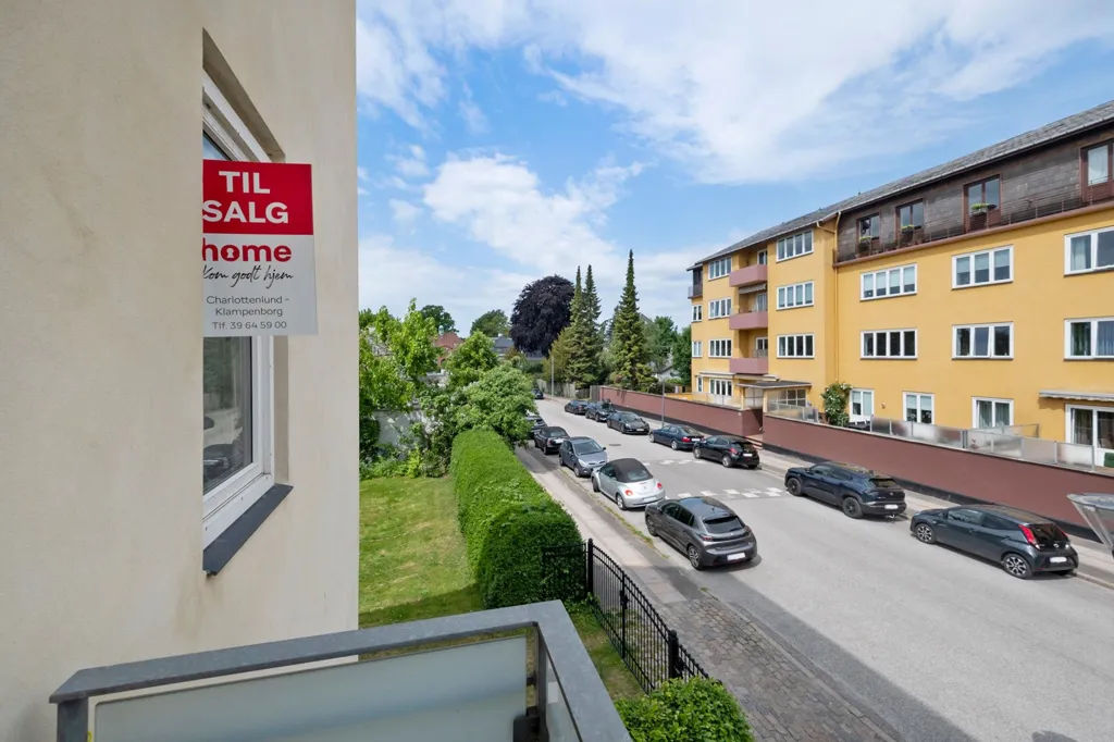 Balcon - Apartment with Garden in Hellerup