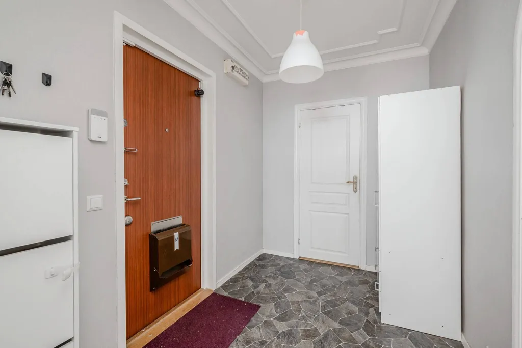 Hallway - Apartment with Balcony in Stockholm