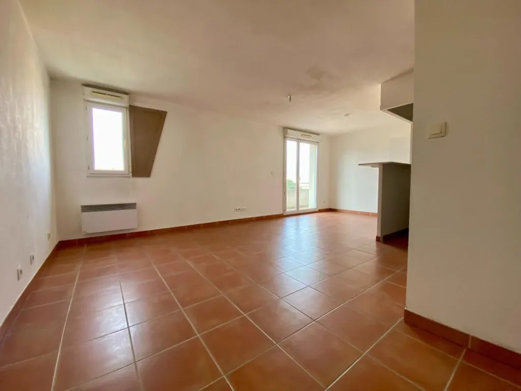 Séjour - Appartement T3 avec Terrasse au Pontet