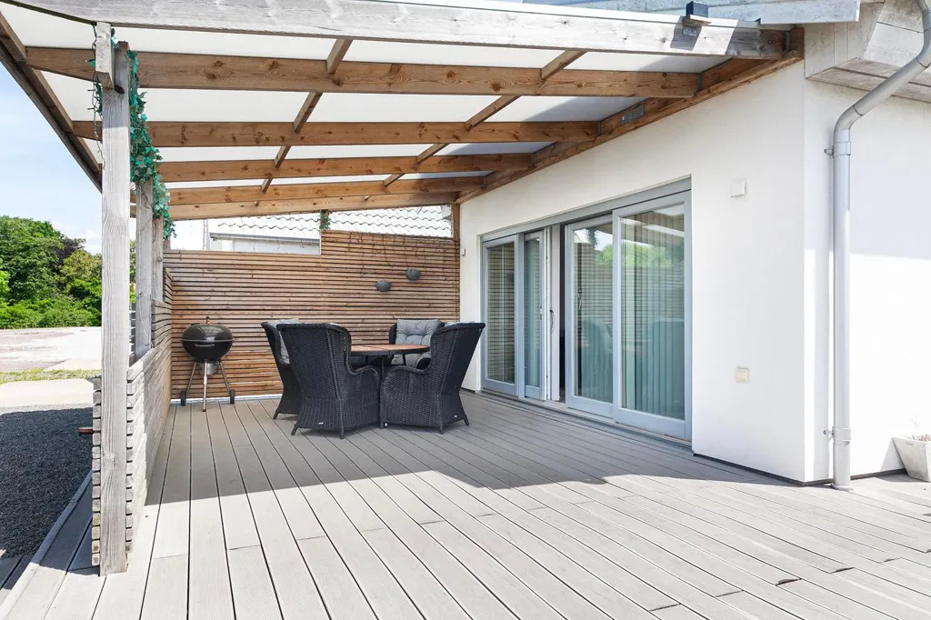 Terrasse - Planned Villa with Terrace in Kullabygden