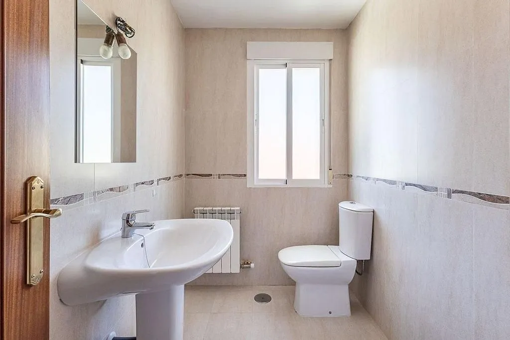 Salles de bain - Chalet with Pool in Otura, Granada