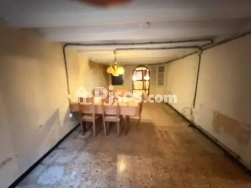 Salle à manger - Maison 6 pièces à ES