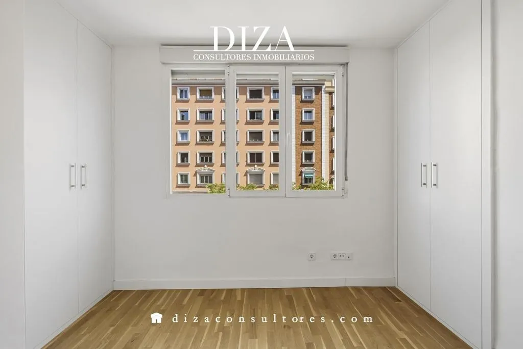 Bedrooms - Luxury Flat with West View in Ibiza, Madrid