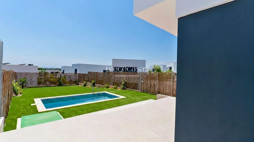 Piscina - Modern Chalet with Pool in Torre en Conill