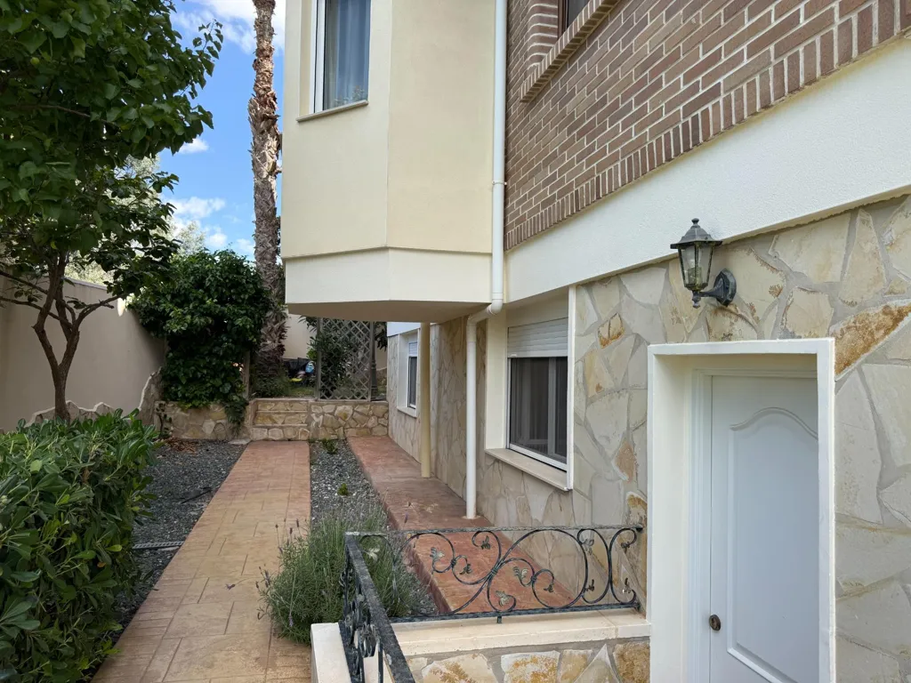 Jardin - Luxury Villa with Pool in Ciudad Quesada