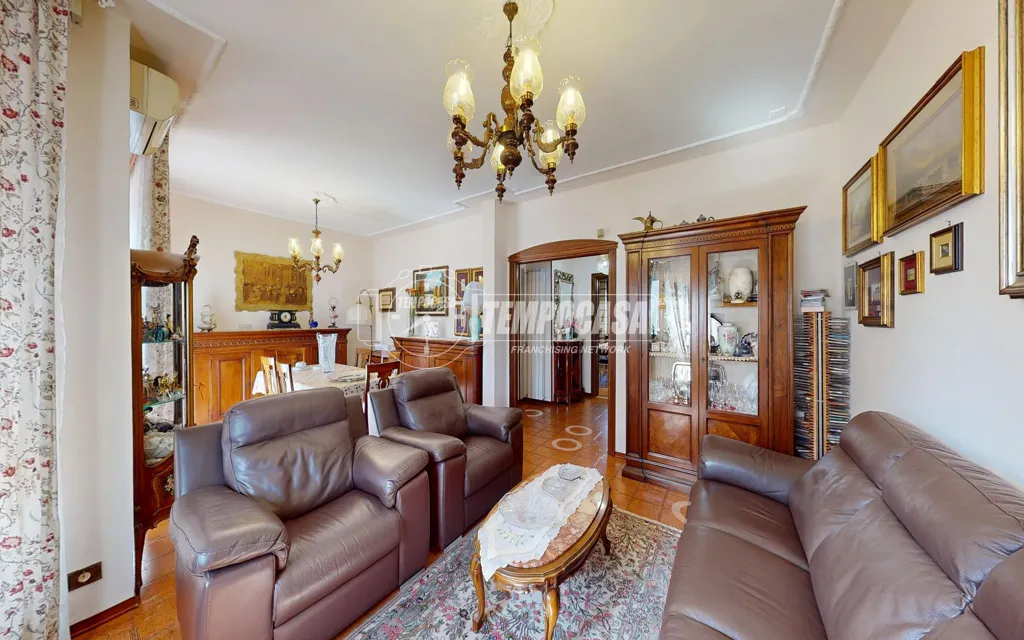 Living Room - Apartment with Garden in Rivarolo Canavese