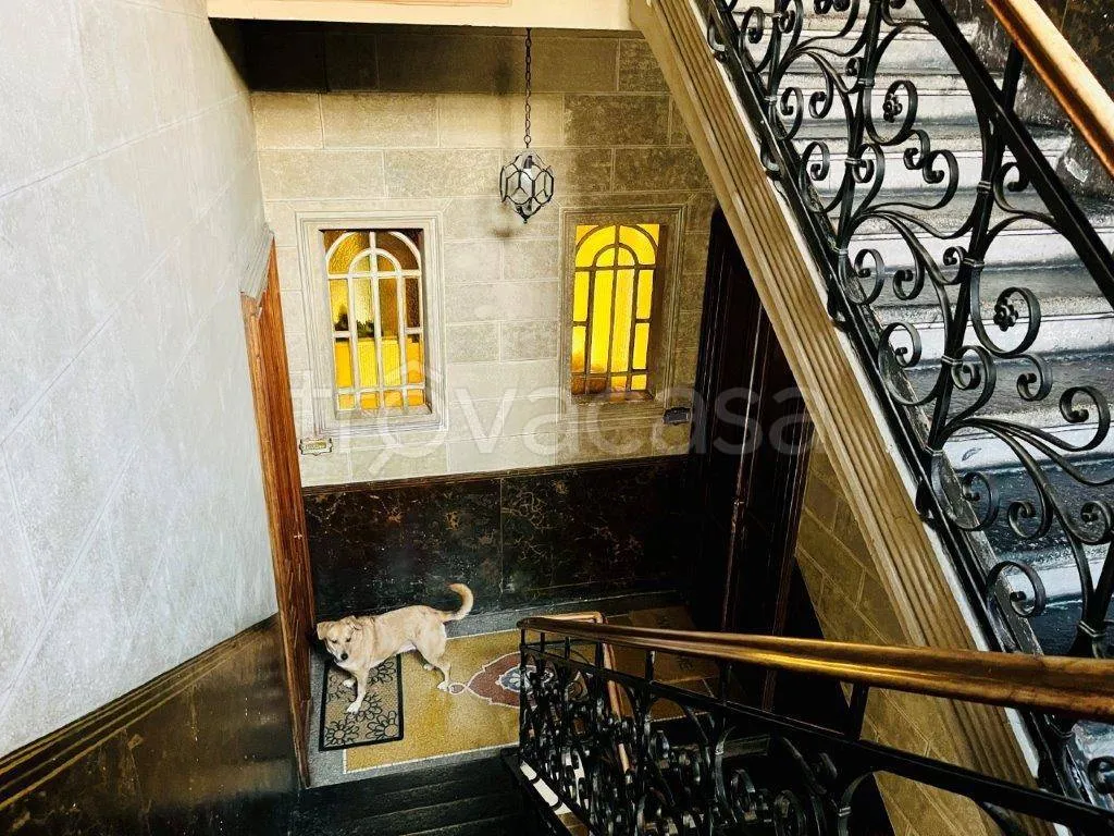 Rooms - Period Apartment with Balconies in Turin