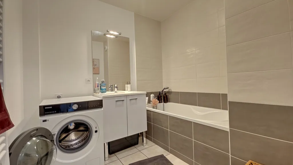 Salles de bain - Appartement T2 avec Terrasse à Chamalières