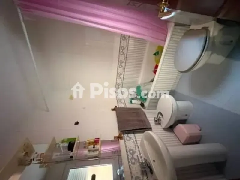 Bagni - First-Floor Flat with Harbour Views in Old Town