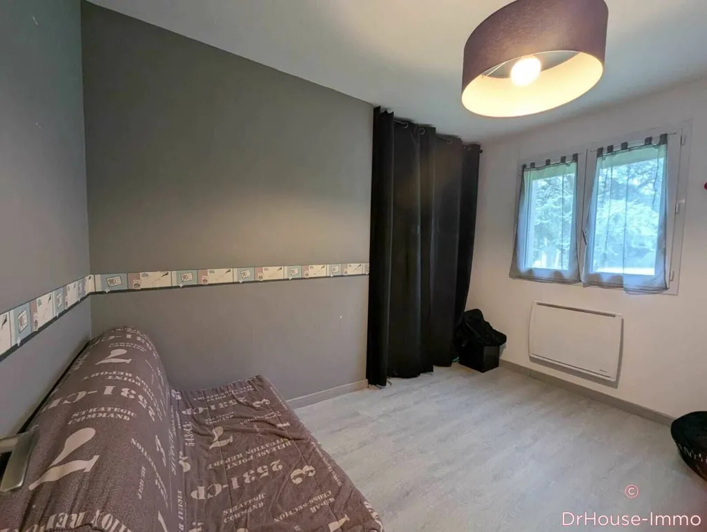 Bedrooms - 6-Piece House with Garden in Lège
