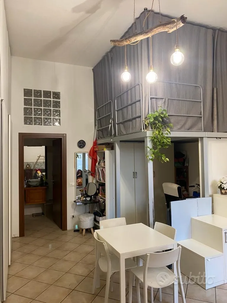 Salle à manger - Modernised Studio with Garden in Central Bologna