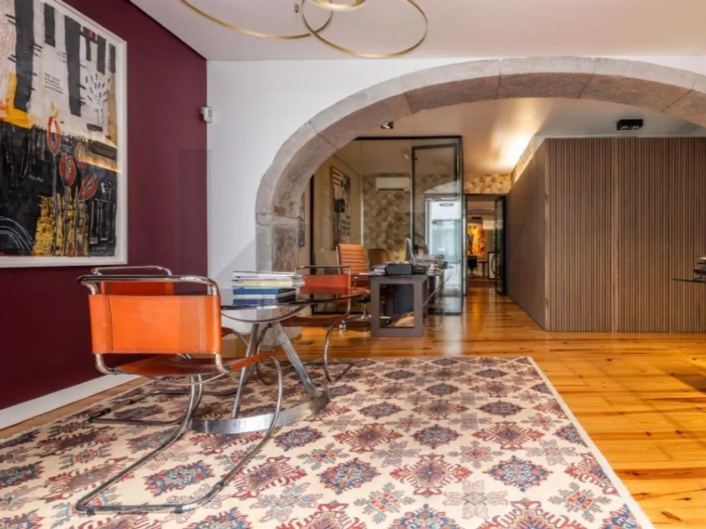 Entrée - Luxury Office with Historic Charm in Chiado, Lisbon