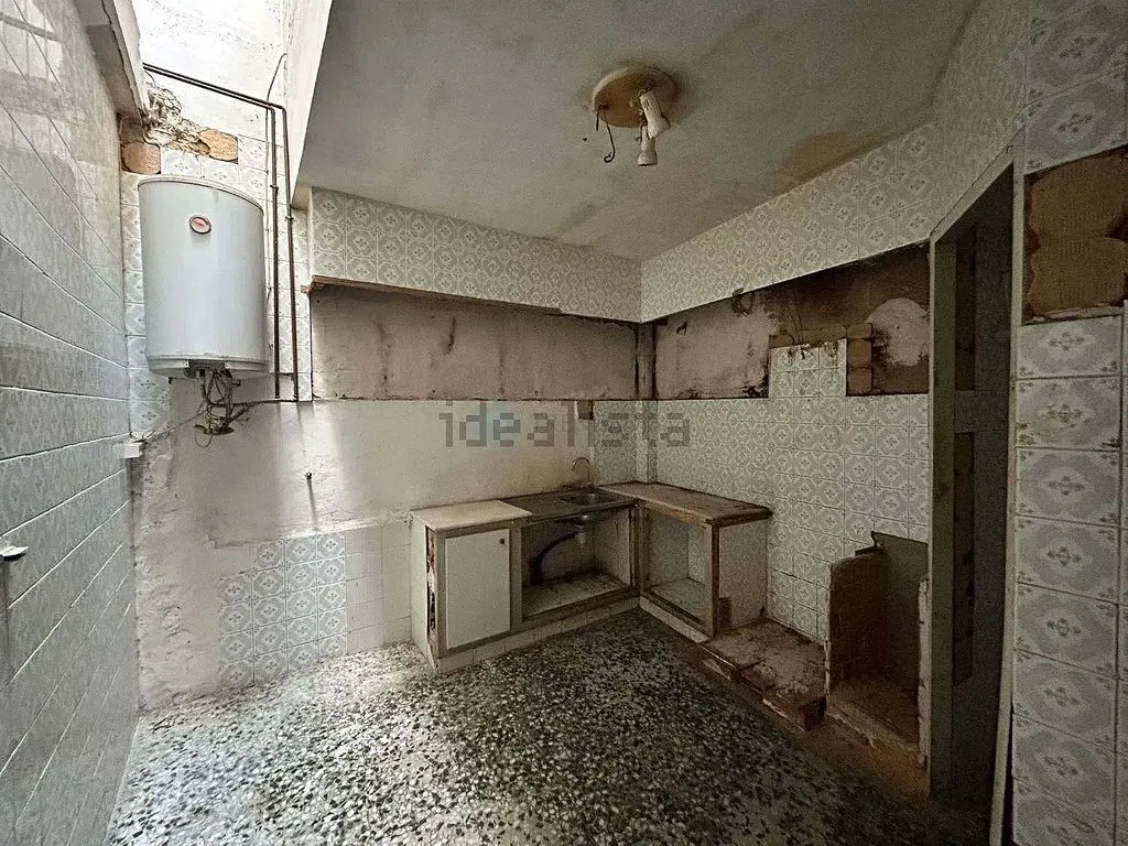Cuisine - Chalet for Renovation with Terrace in Valencia