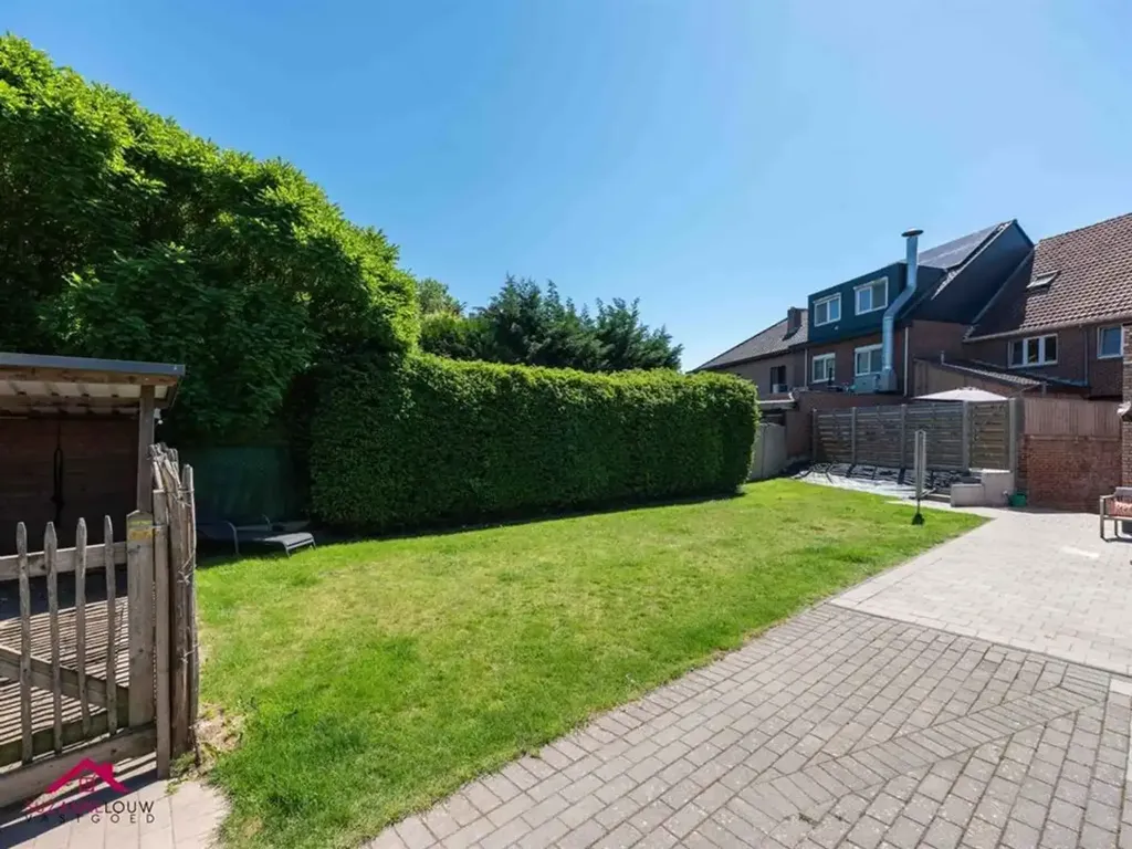 Giardino - Modernised House in Central Closed Development