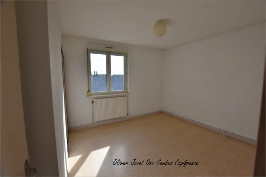 Pièces - Appartement Lumineux avec Balcon à Montbéliard